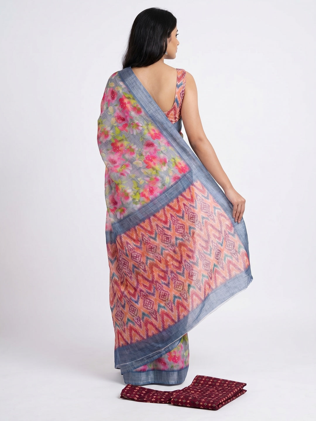 Grey Digital Printed Linen Saree - Image 3