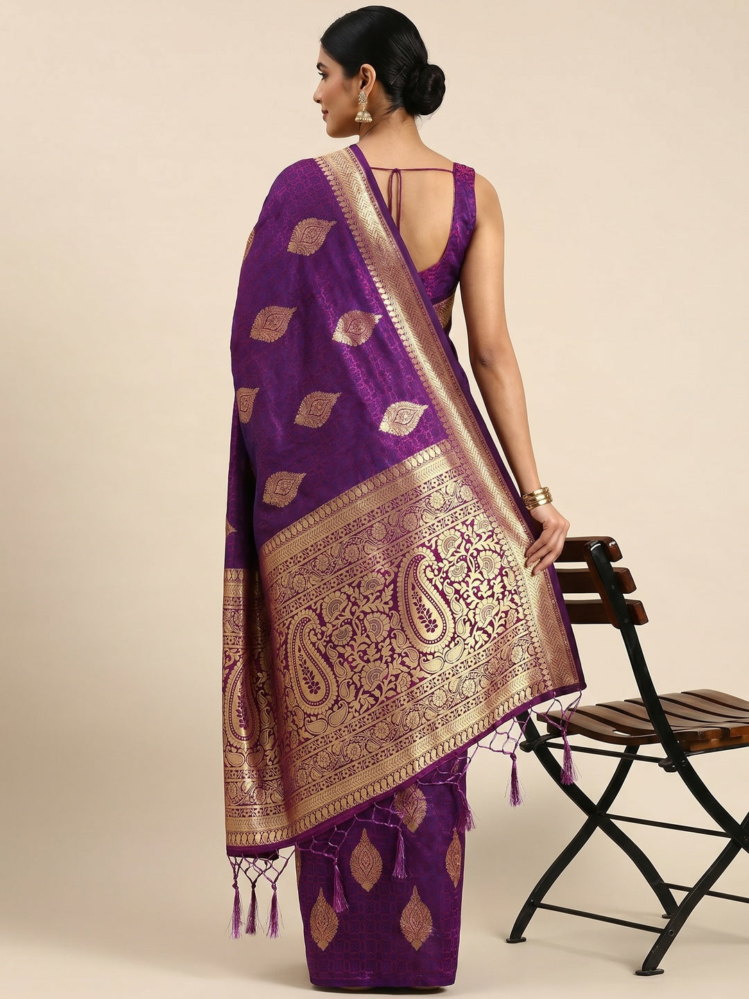Purple Woven Kanjivaram Silk Saree WithTassels - Image 2