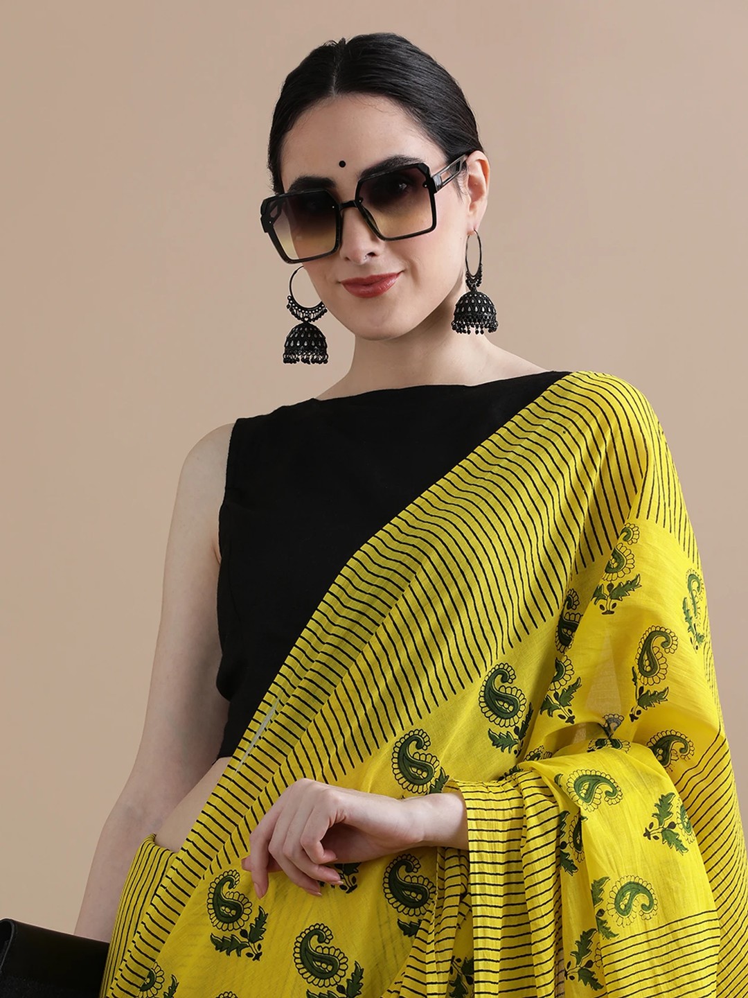 Peachmode Yellow Linen Cotton Saree with Paisley Print - Image 2