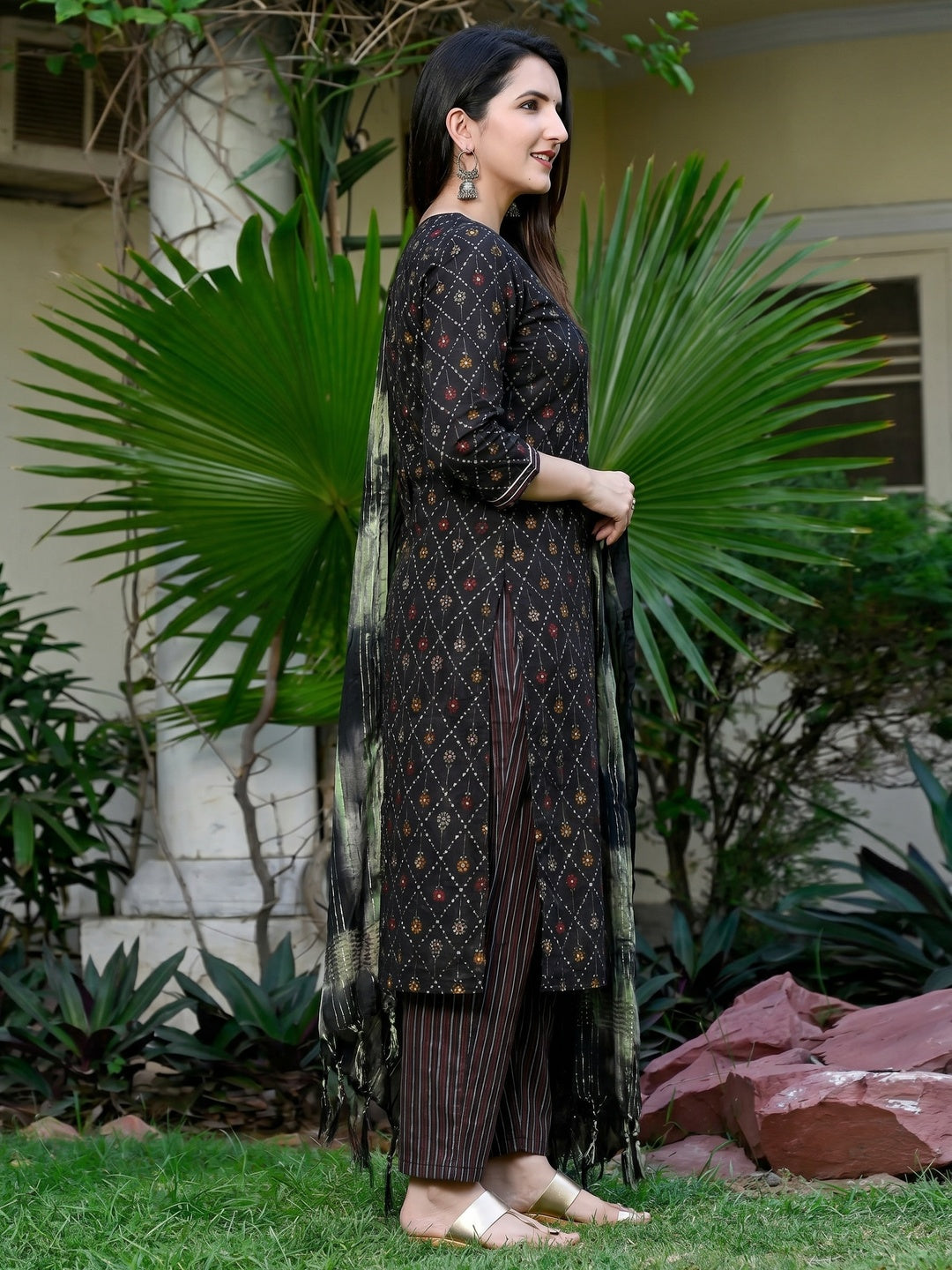 AARD-KNGNA-1534-BLACK - Image 1