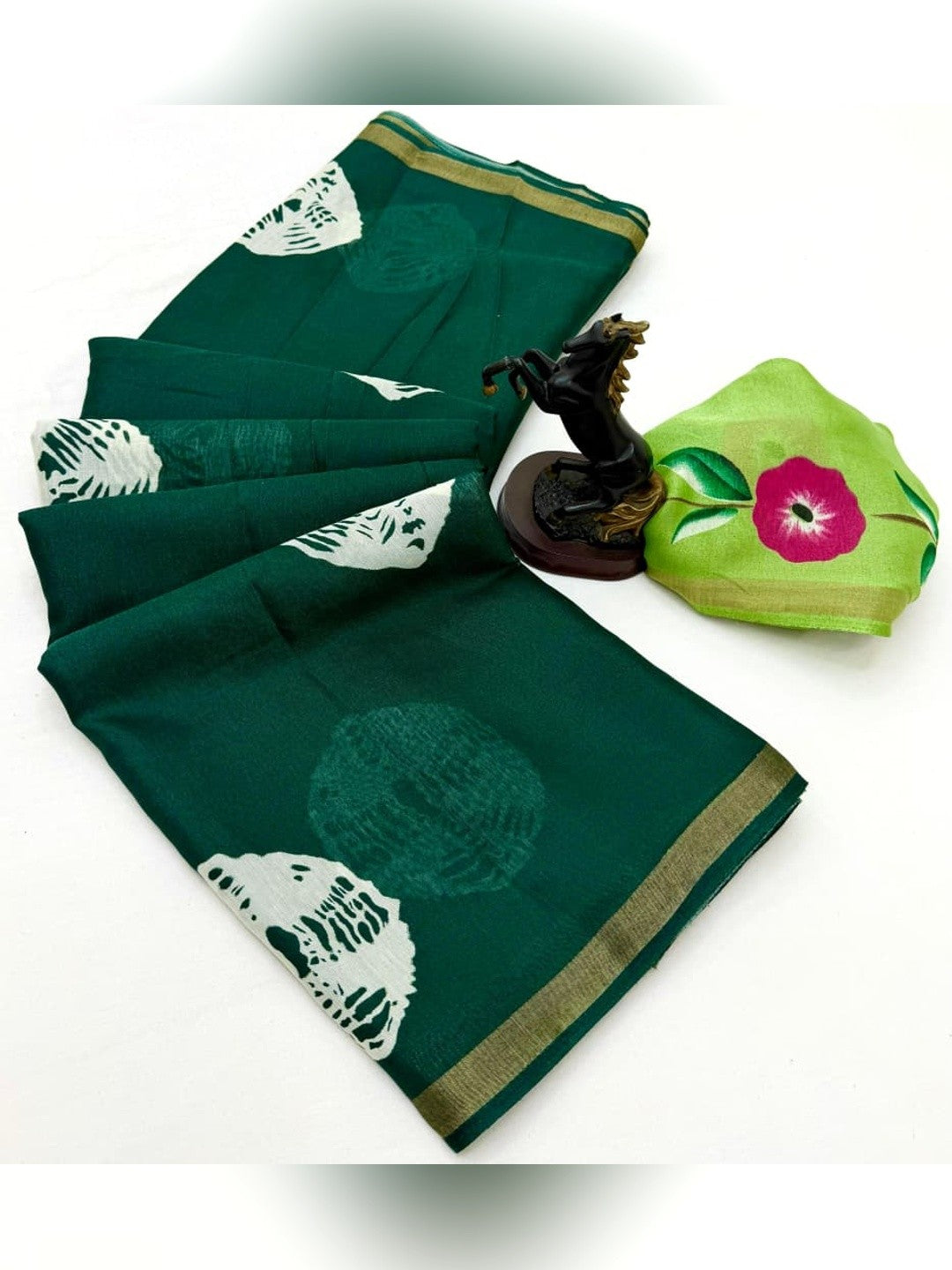 Peachmode Green Mulmul Cotton Bandhani Print Saree - Image 3
