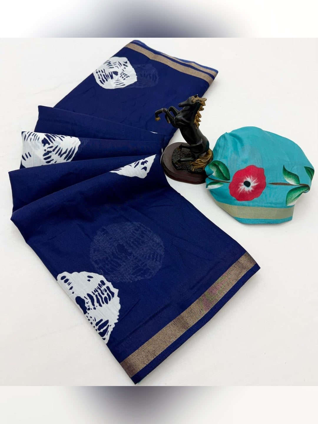 Peachmode Navy Blue Mulmul Cotton Bandhani Print Saree - Image 3