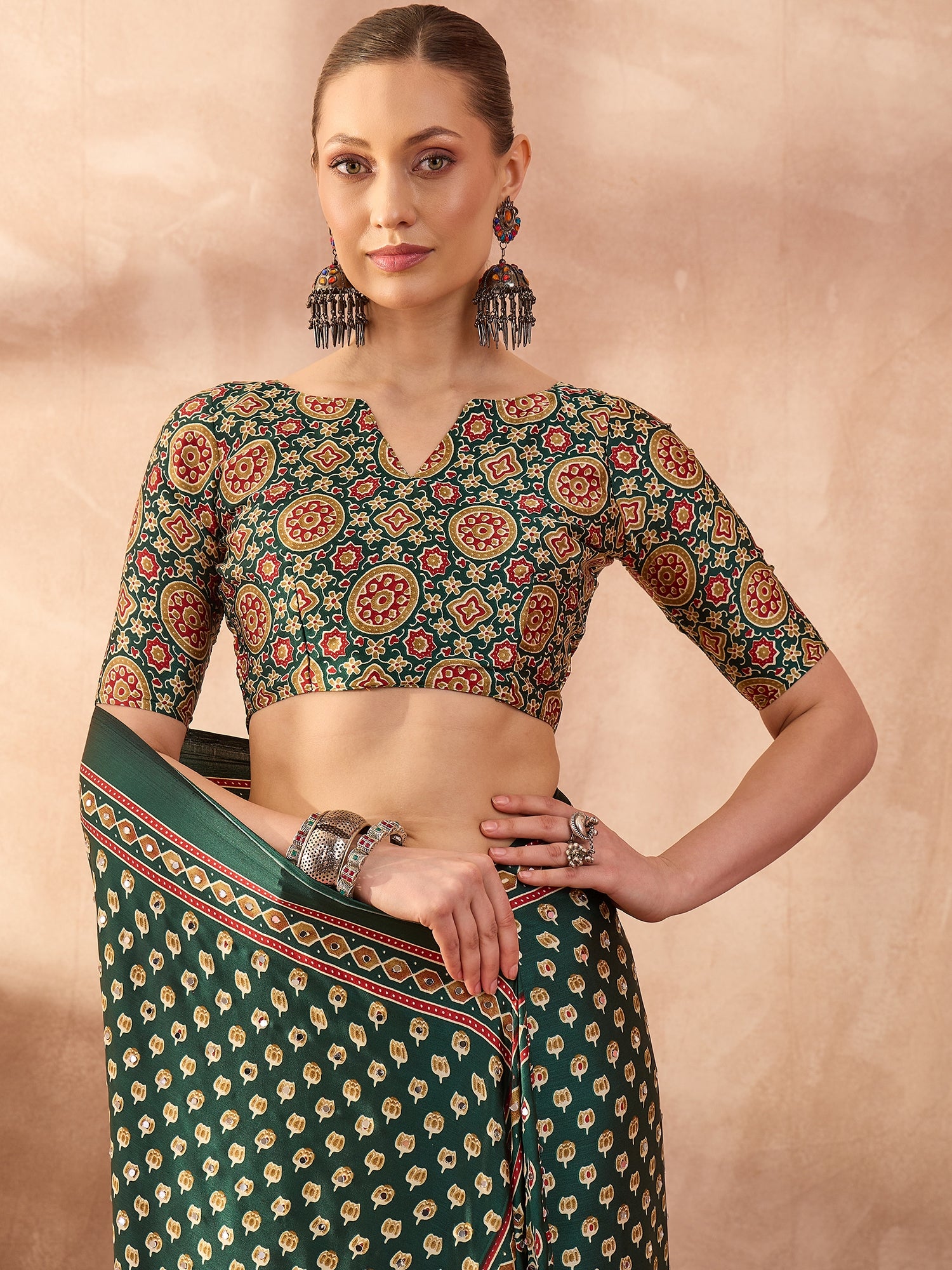 Peachmode Green Semi Modal Saree with Mirror Work - Image 2