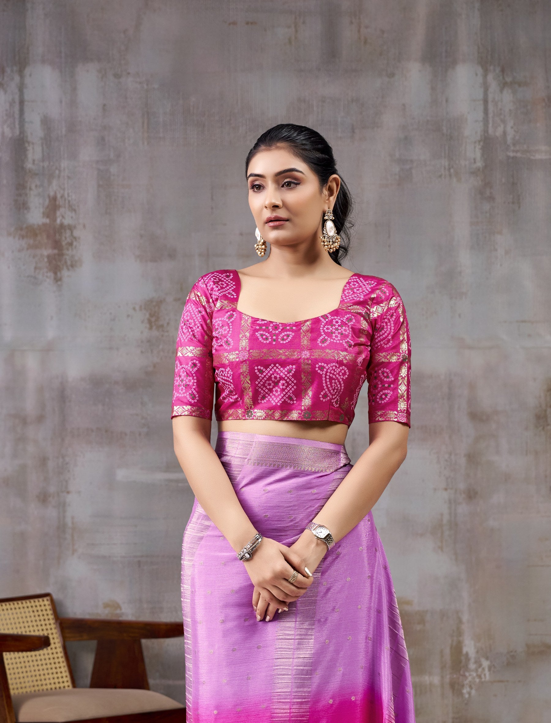 Peachmode Pink Chinnon Jacquard Saree - Image 2