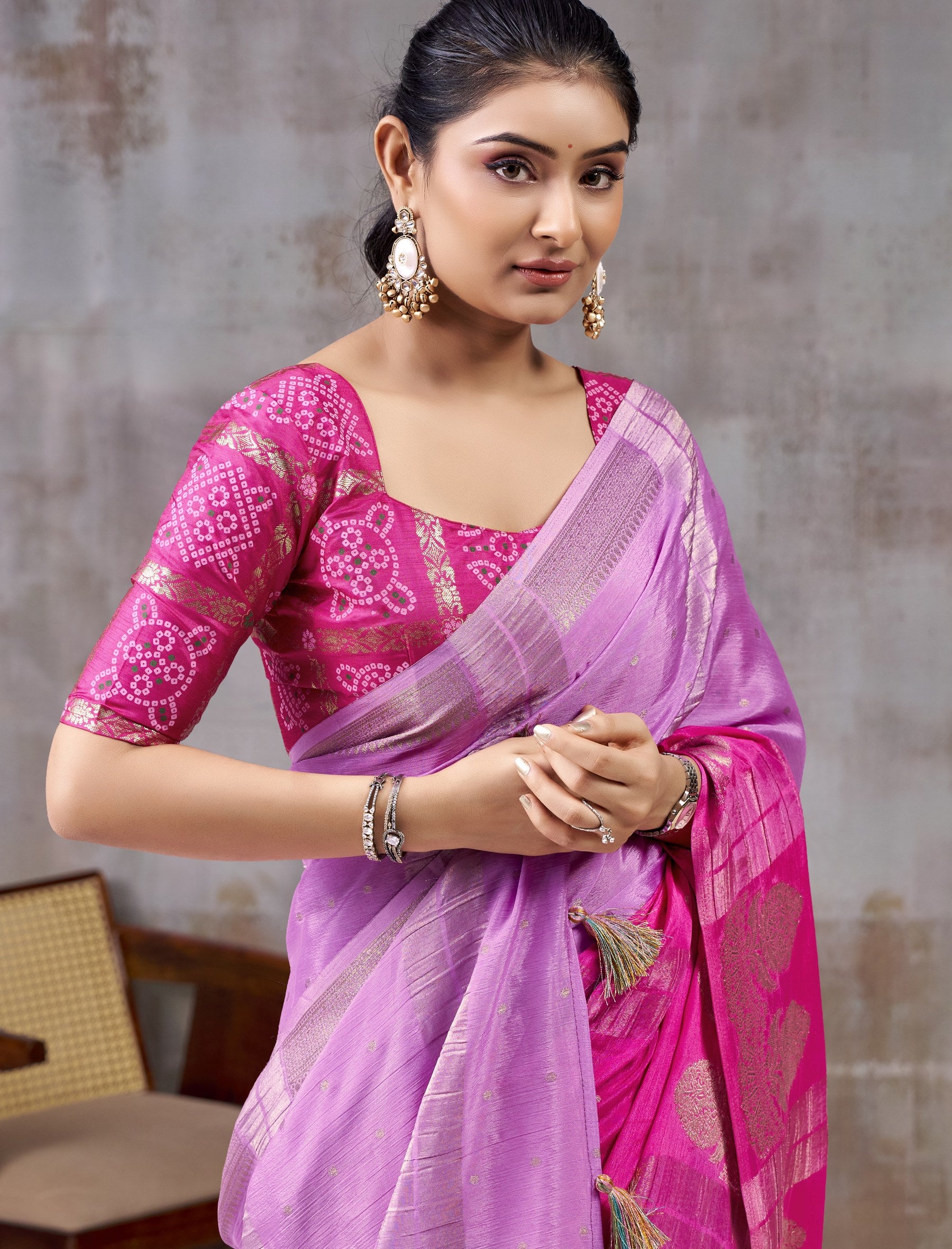 Peachmode Pink Chinnon Jacquard Saree - Image 5