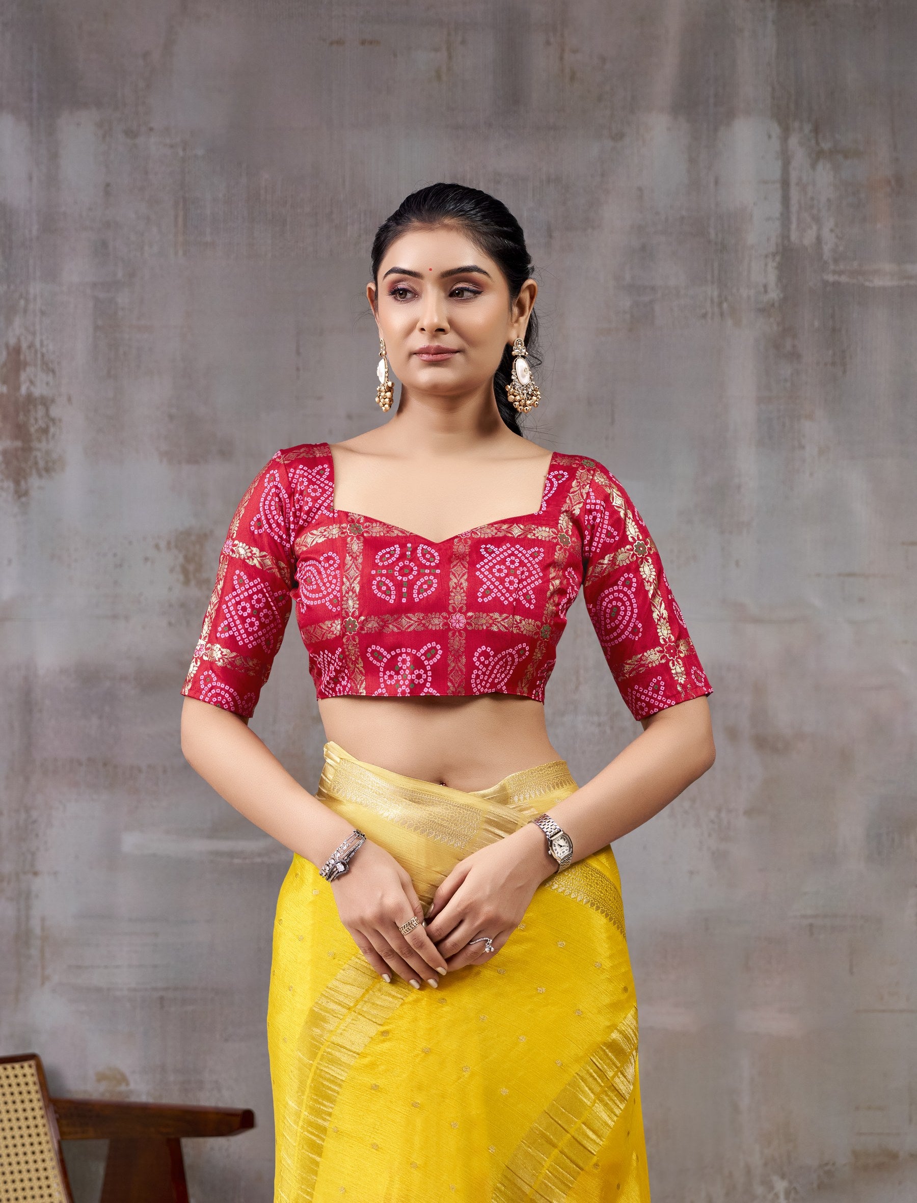 Peachmode Red Chinnon Jacquard Saree - Image 2