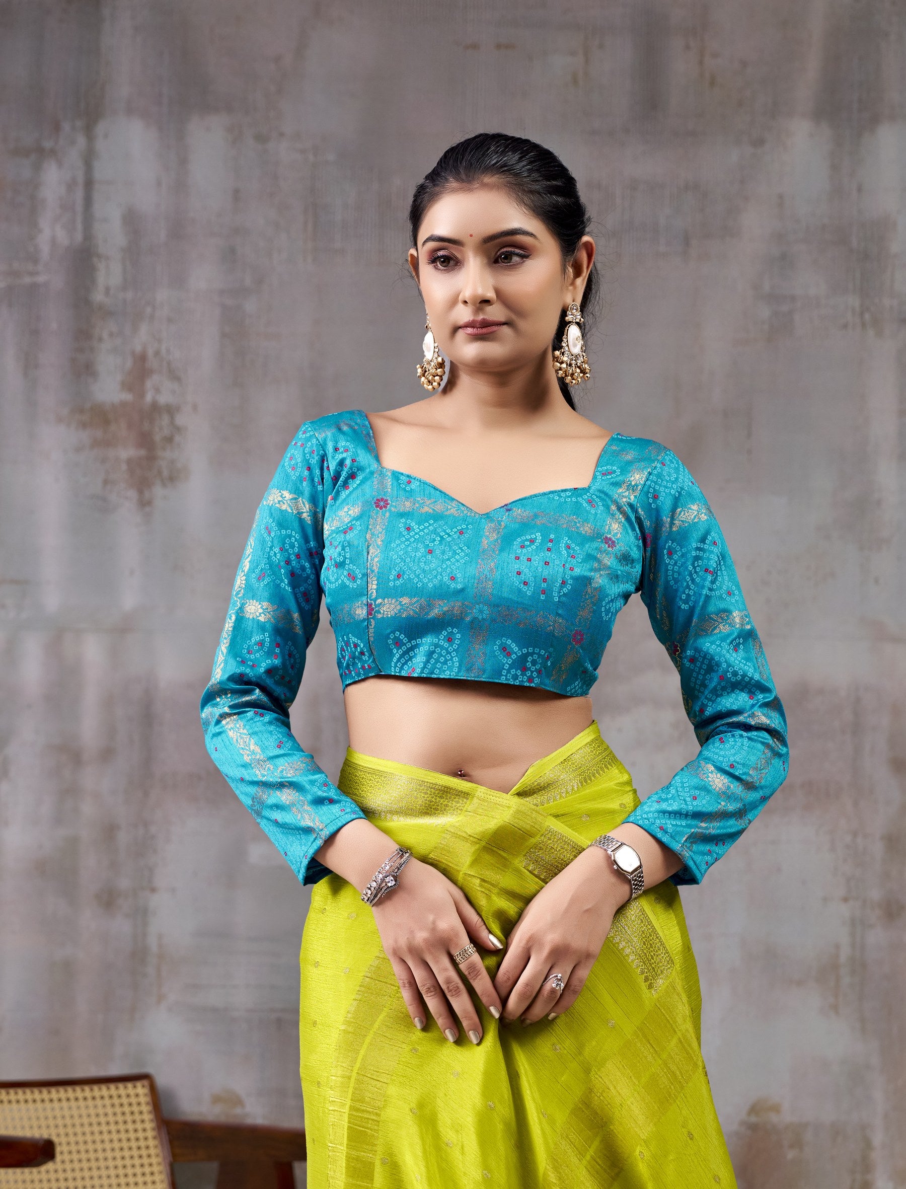 Peachmode Green Chinnon Jacquard Saree - Image 2