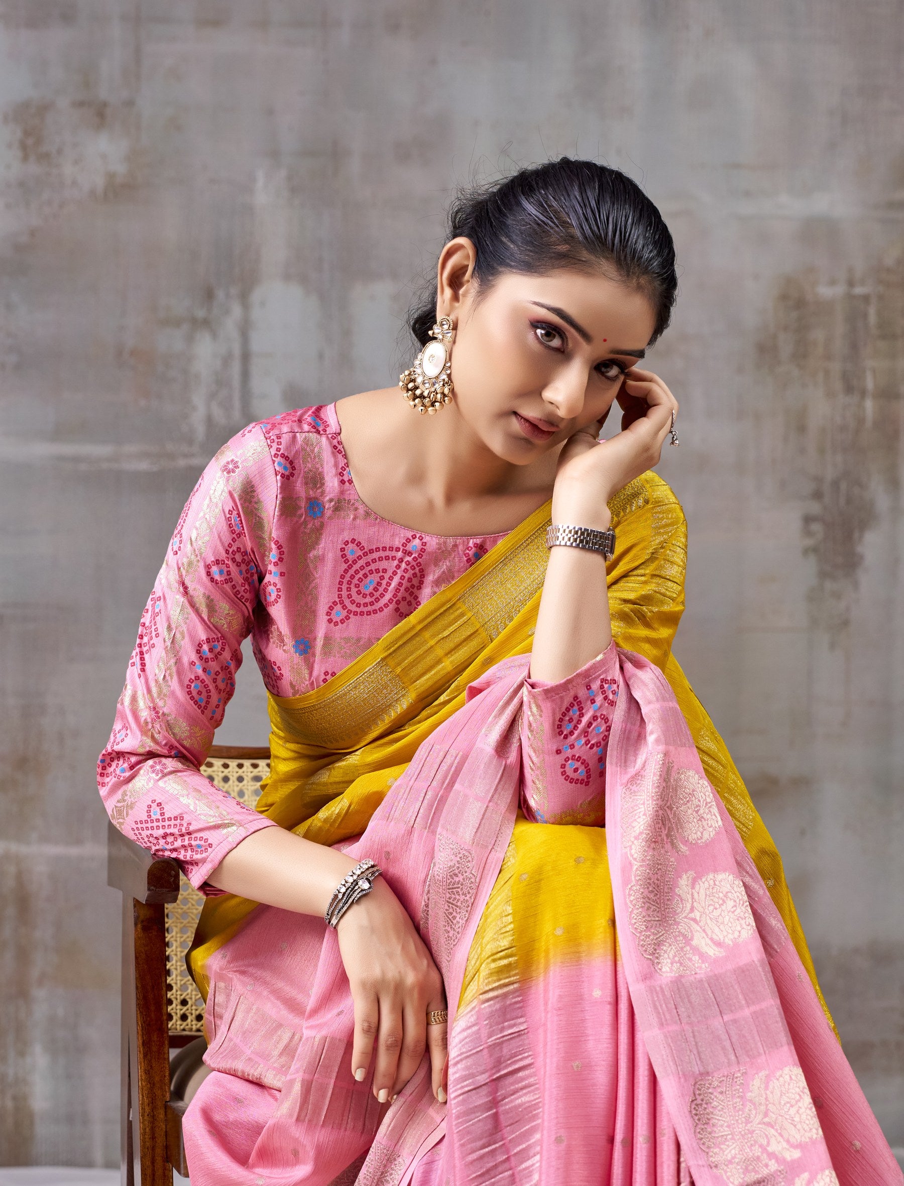 Peachmode Yellow Chinnon Jacquard Saree - Image 4