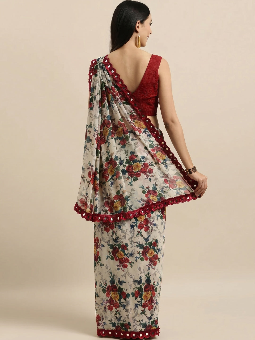 Off White Floral Printed Georgette Saree - Image 2
