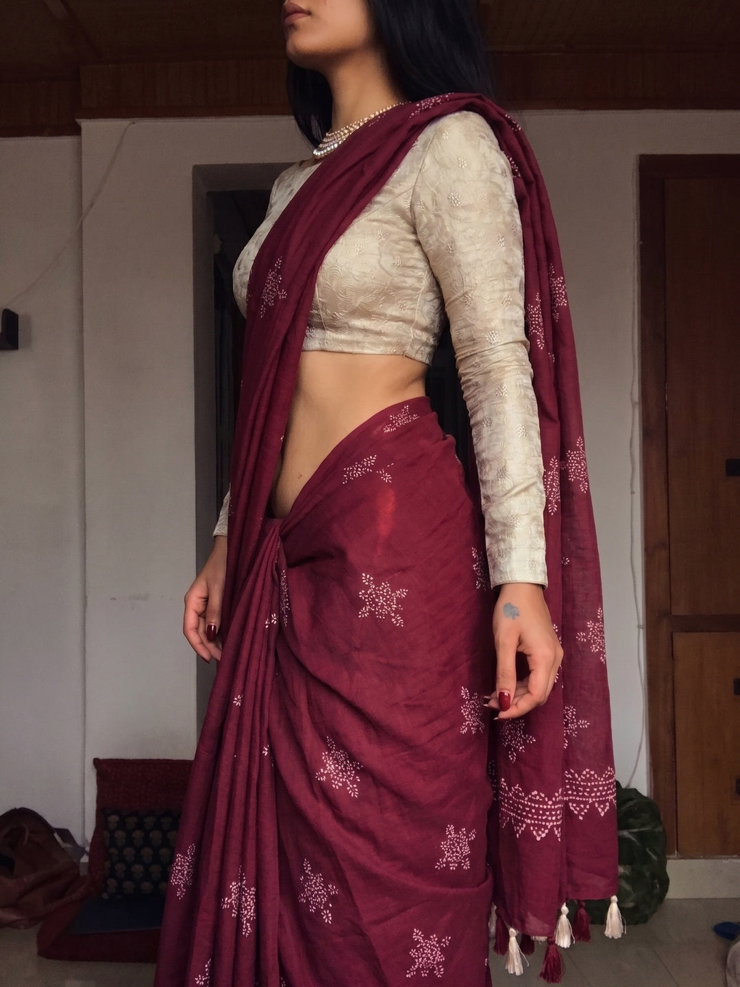 Wine Floral Printed Muslin Saree With Tassels - Image 3