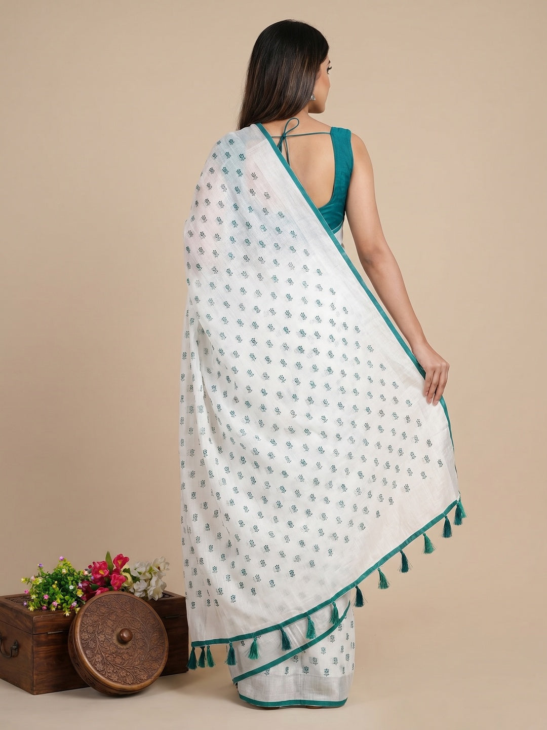 White & Teal Green Floral Printed Linen Saree With Tassels - Image 2