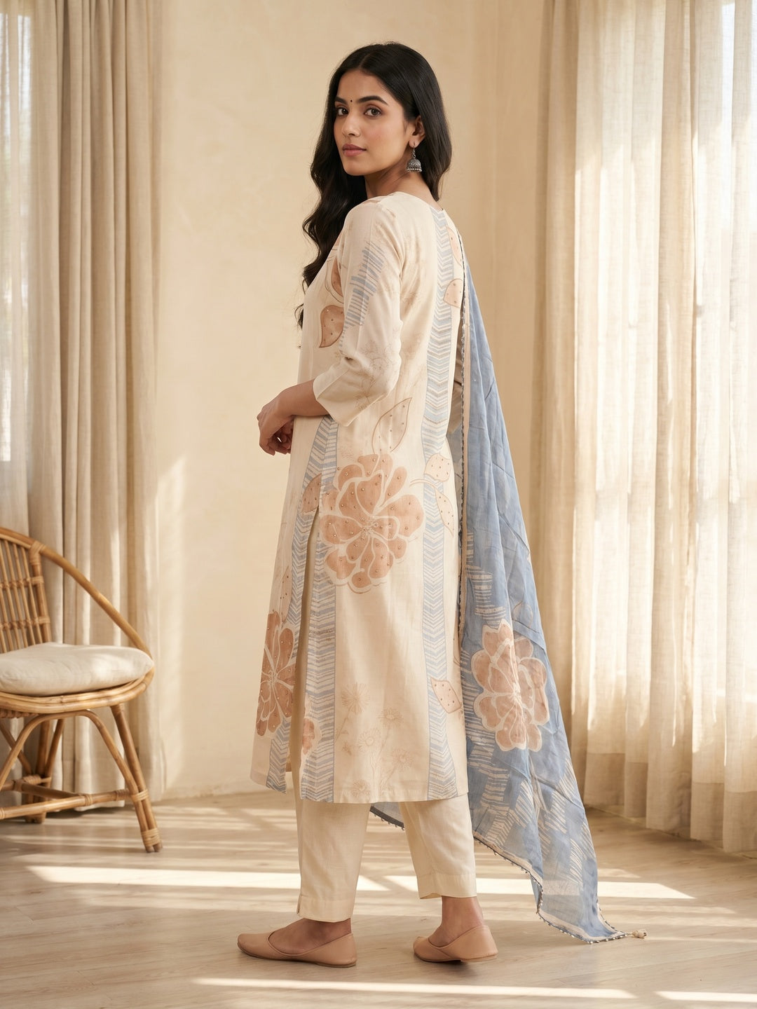 Cream Muslin Floral Printed Salwar Suit Set with Dupatta - Image 4