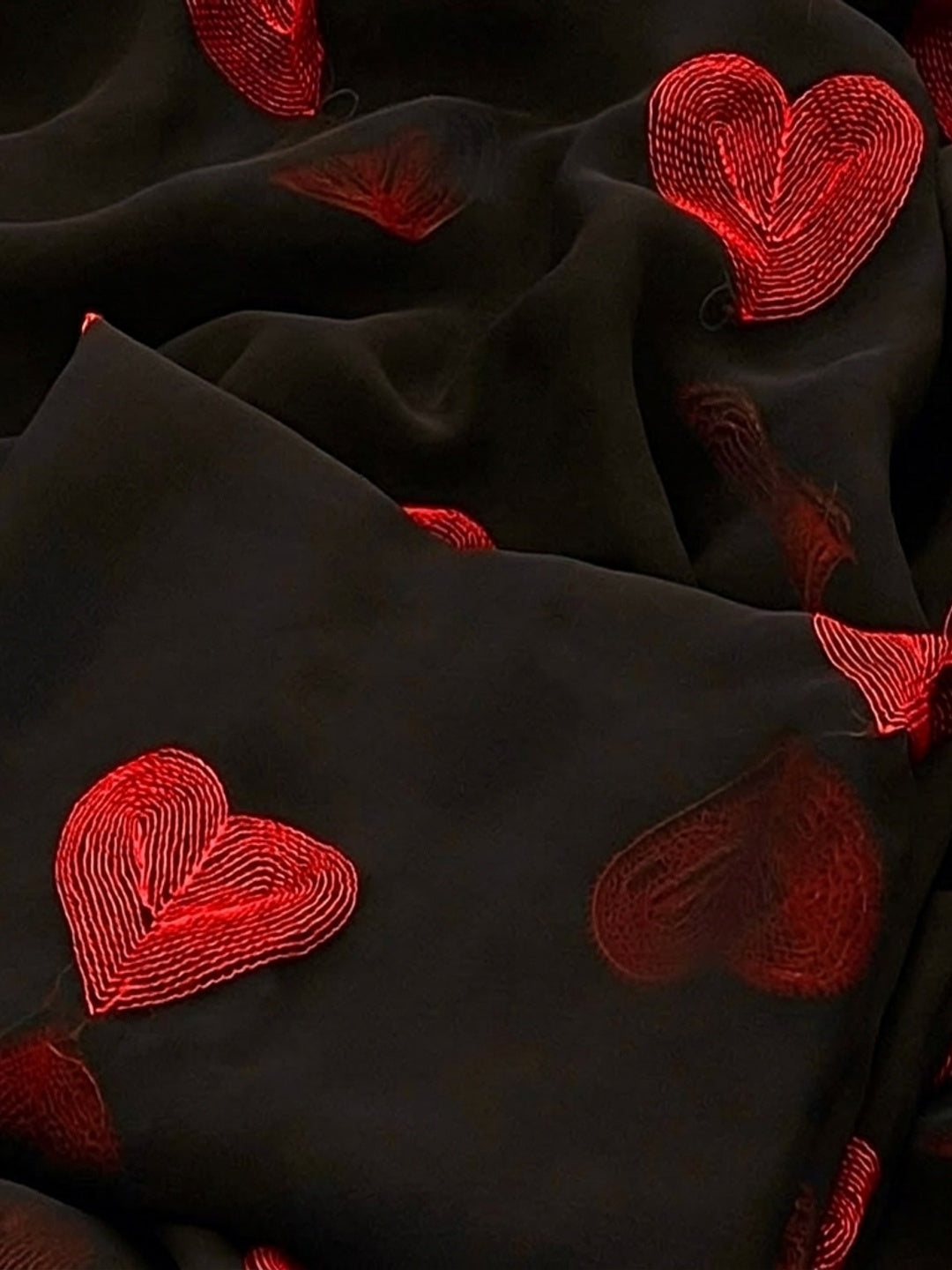 RAJT-HEART-BLKRED product image