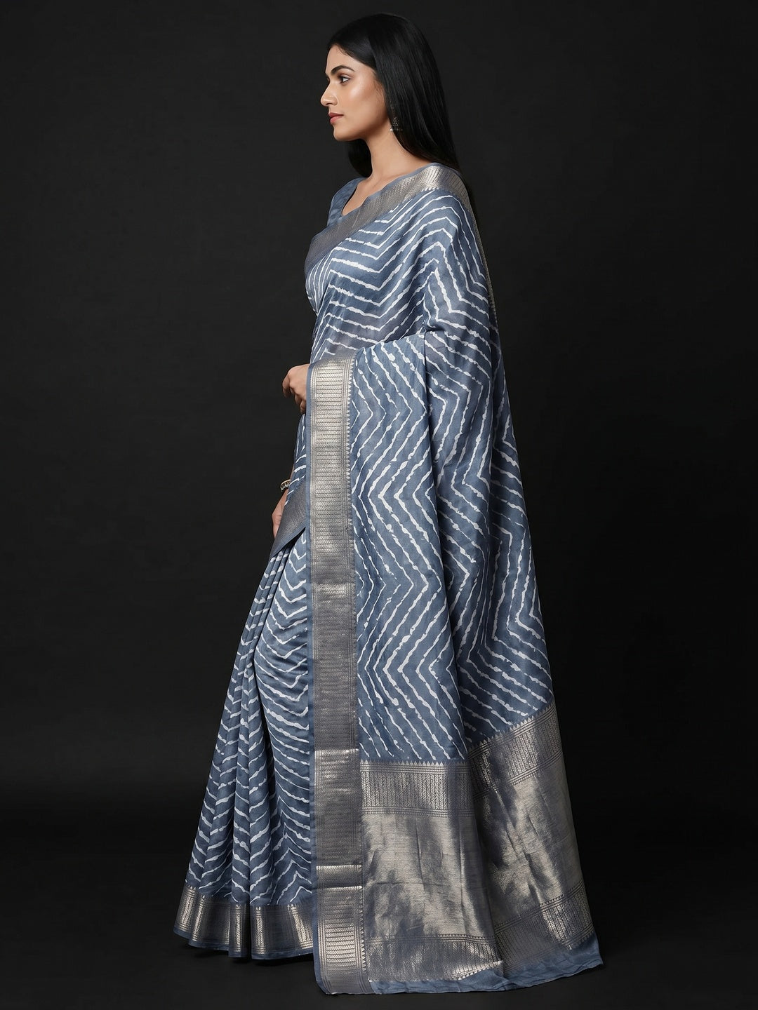 Grey Leheriya Printed Dola Silk Saree With Zari Border - Image 2