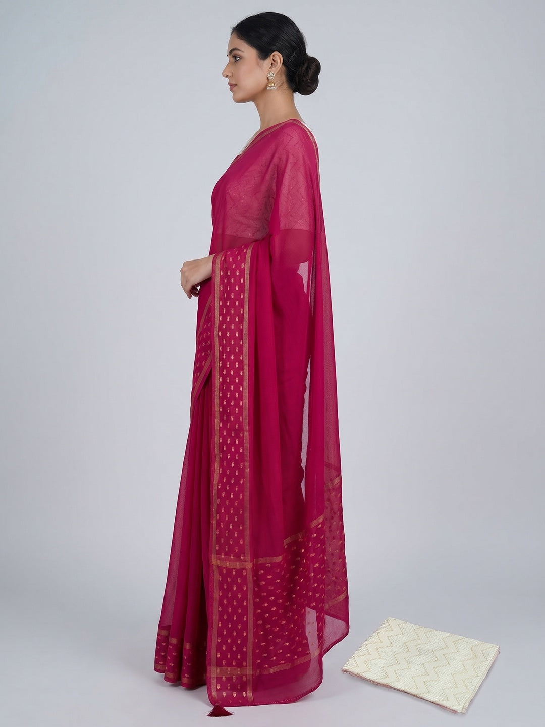 Pink Woven Georgette Saree With Tassels - Image 3
