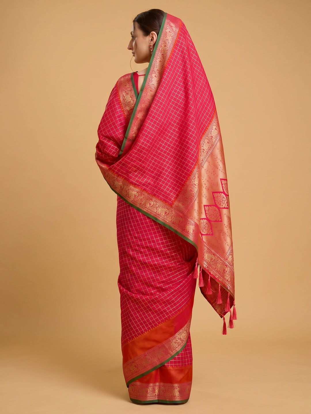 Pink Checks Woven Pure Silk Saree With Tassels - Image 2