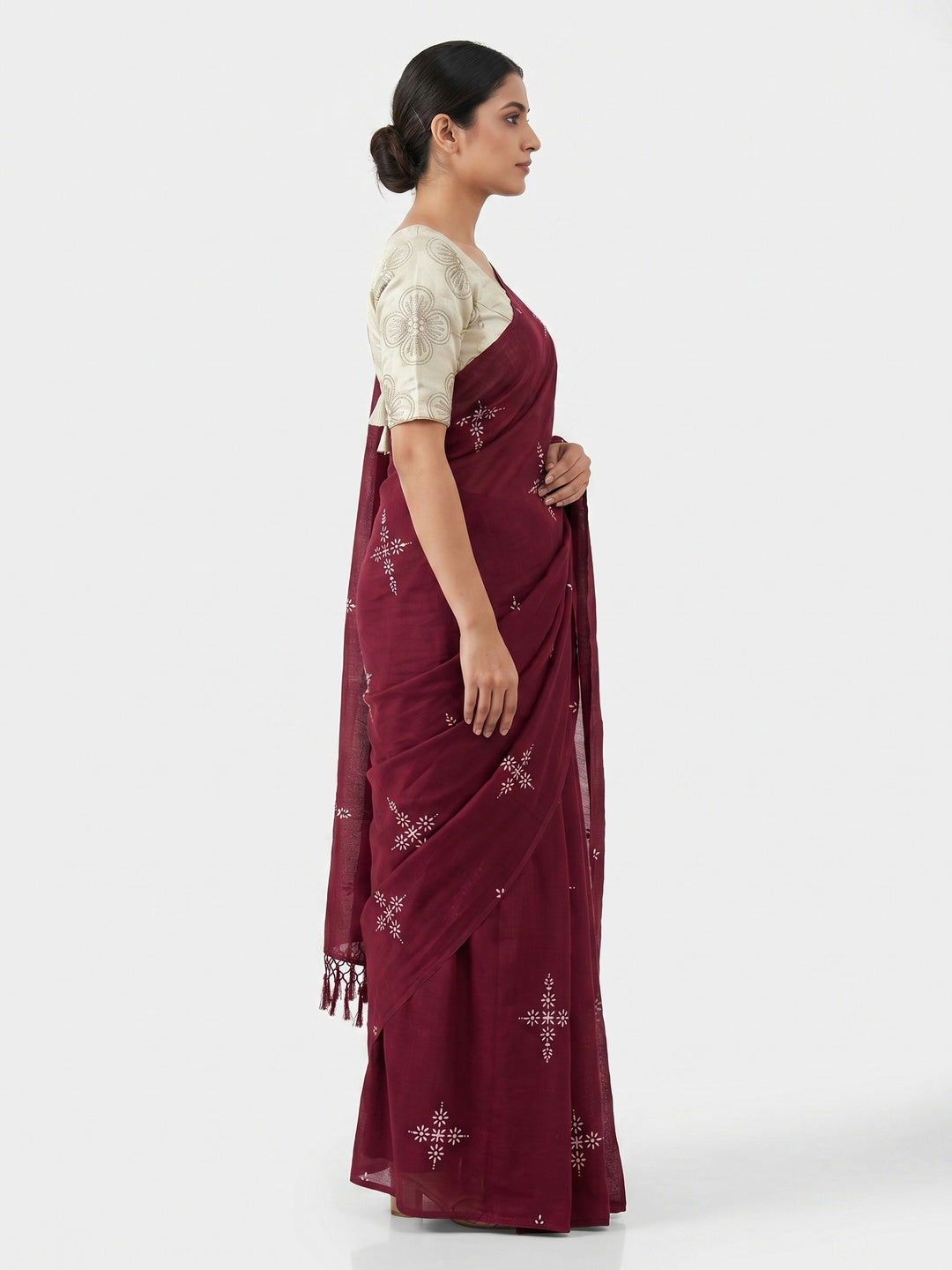 Wine Floral Printed Muslin Saree With Tassels - Image 2