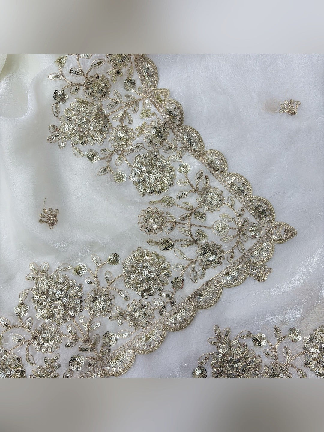 Peachmode White Silk Saree with Sequins Zari Embroidery - Image 5