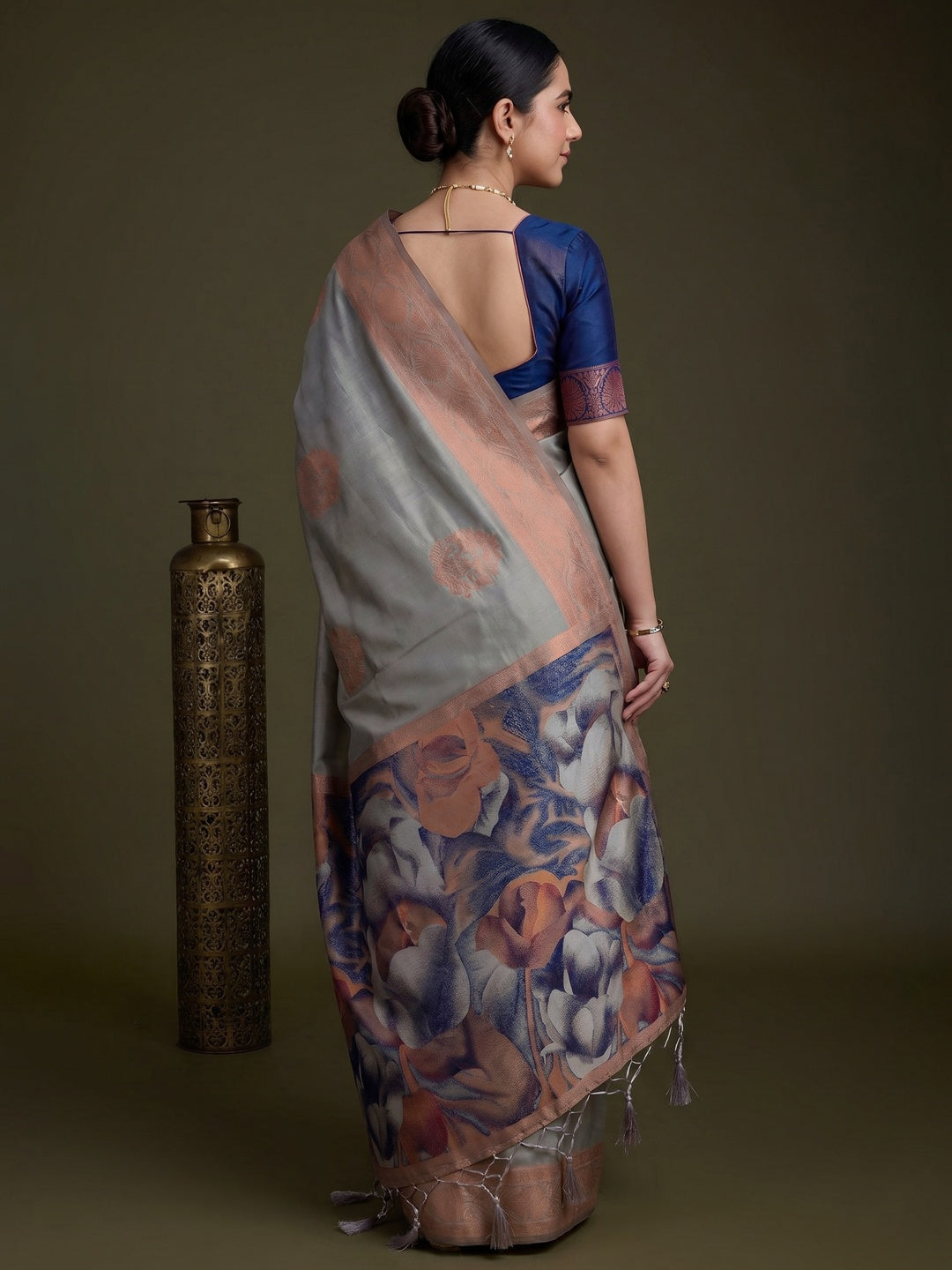 Grey Floral Woven Banarasi Silk Saree - Image 2