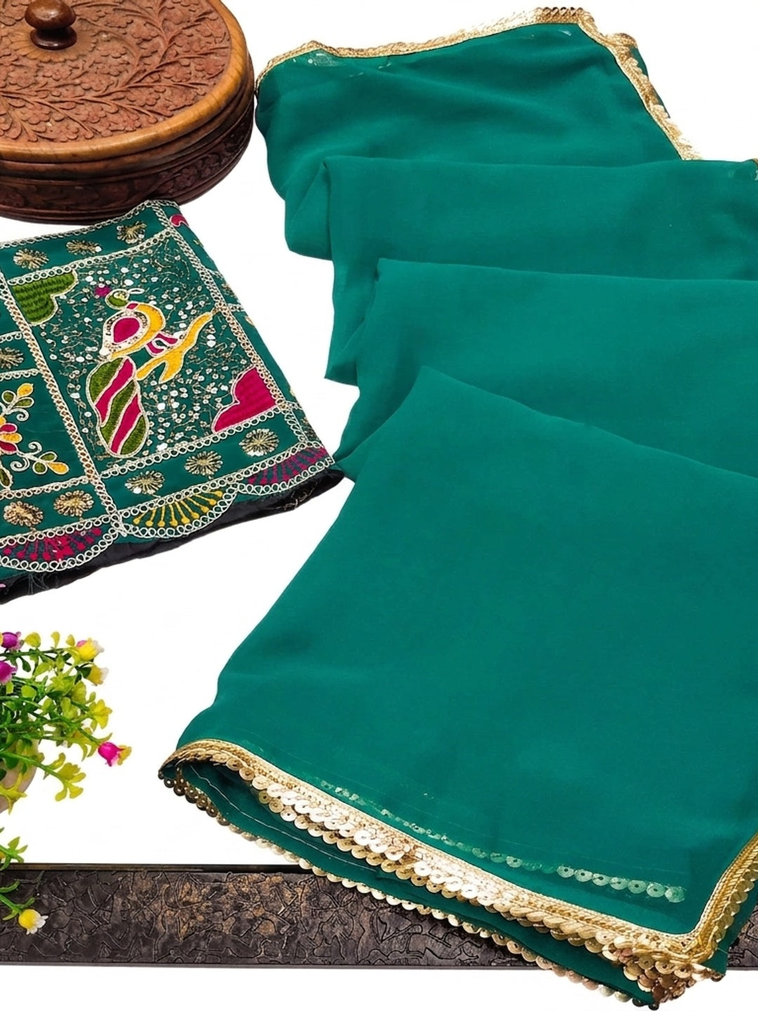 Rama Green Solid Georgette Saree With Sequins Border - Image 4