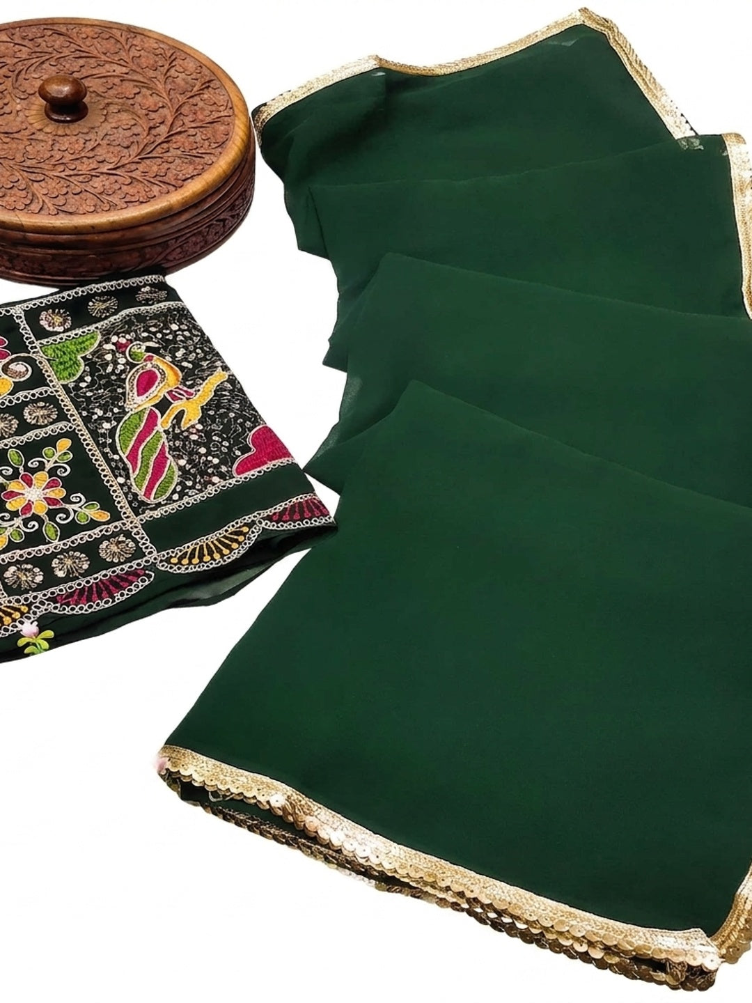 Green Solid Georgette Saree With Sequins Border - Image 2