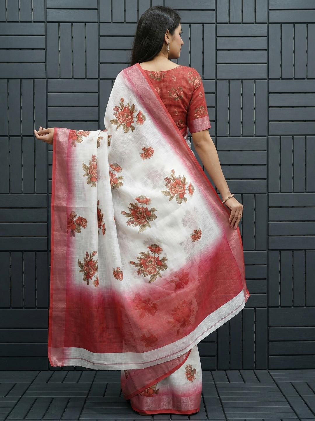 White & Red Floral Printed Linen Saree - Image 3