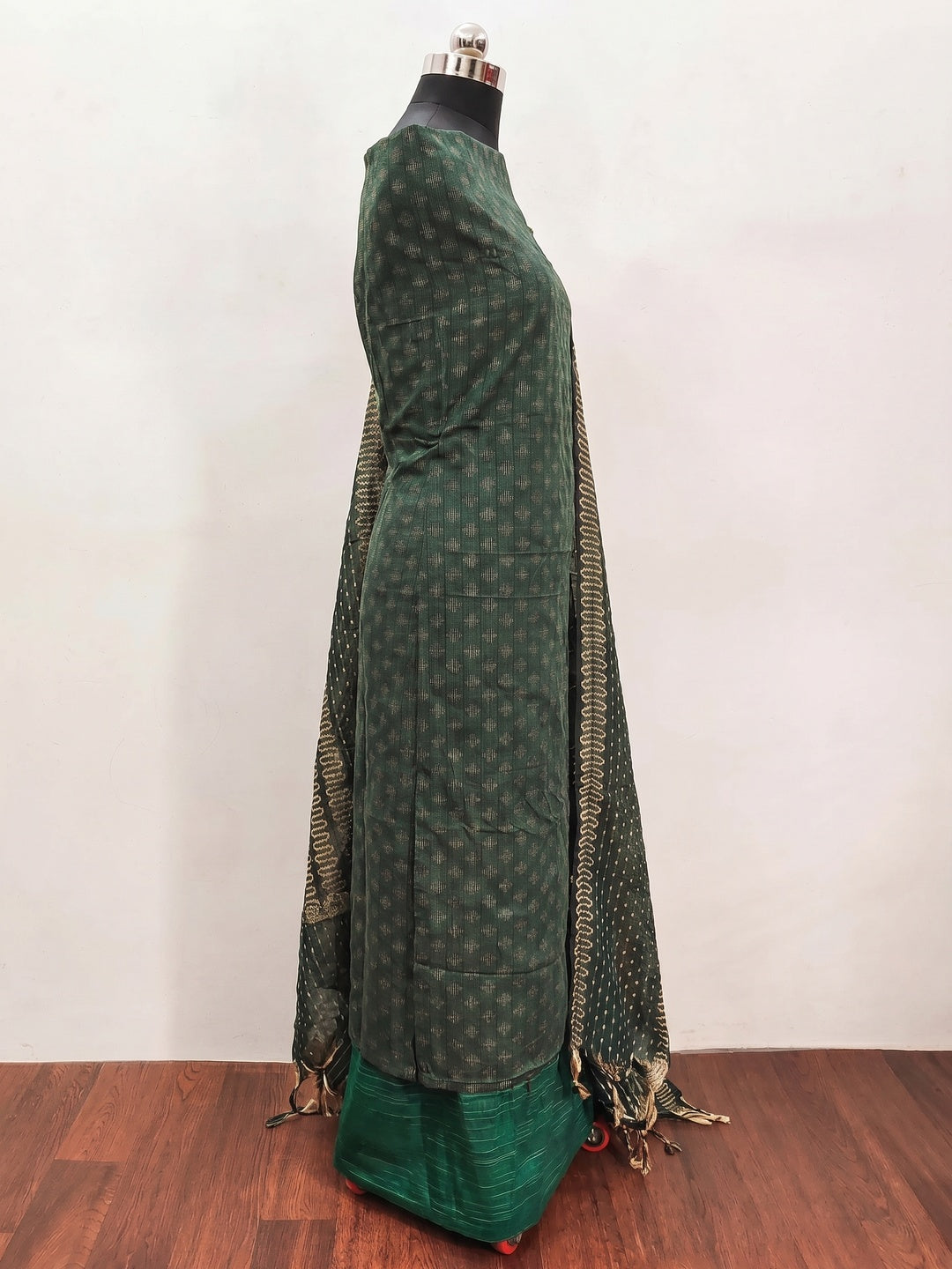 Green Woven Pure Cotton Dress Material - Image 3