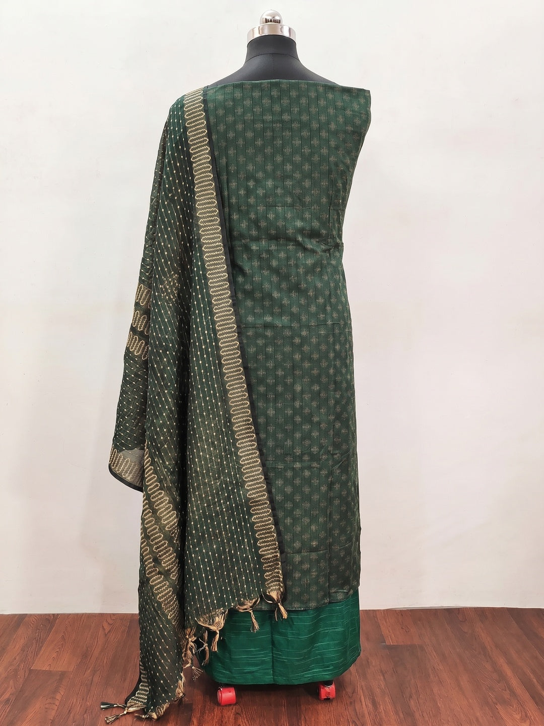 Green Woven Pure Cotton Dress Material - Image 2