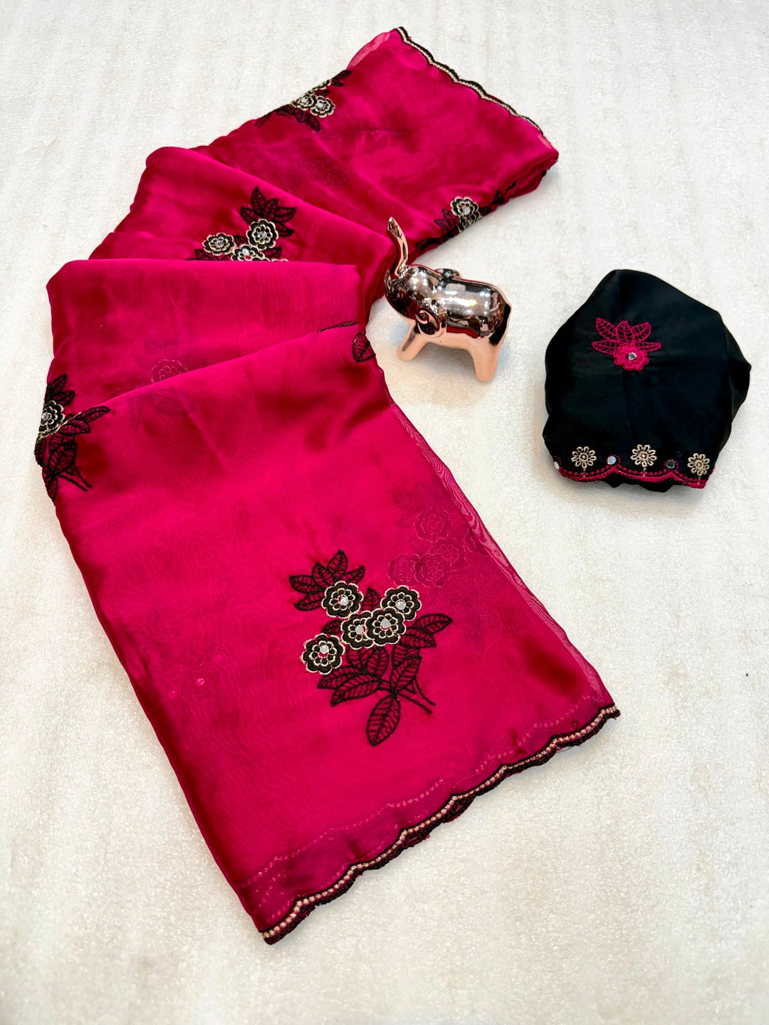 Peachmode Magenta Rangoli Silk Saree with Mirror and Embroidery Work - Image 3