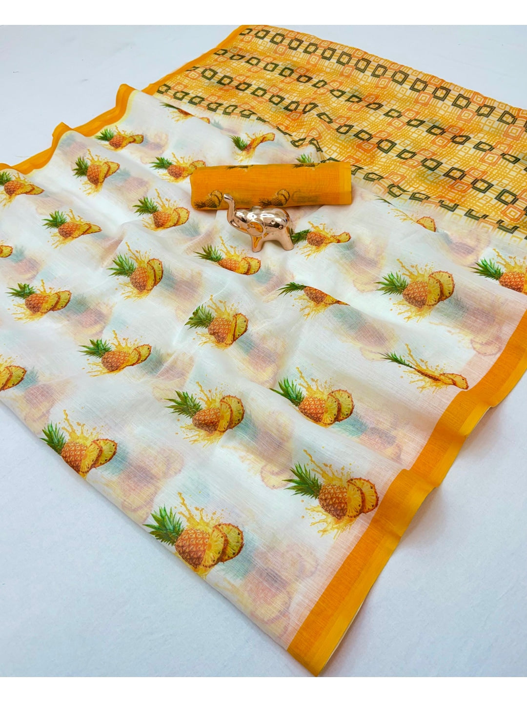 Peachmode Yellow Soft Linen Saree with Lehariya fruit print - Image 3