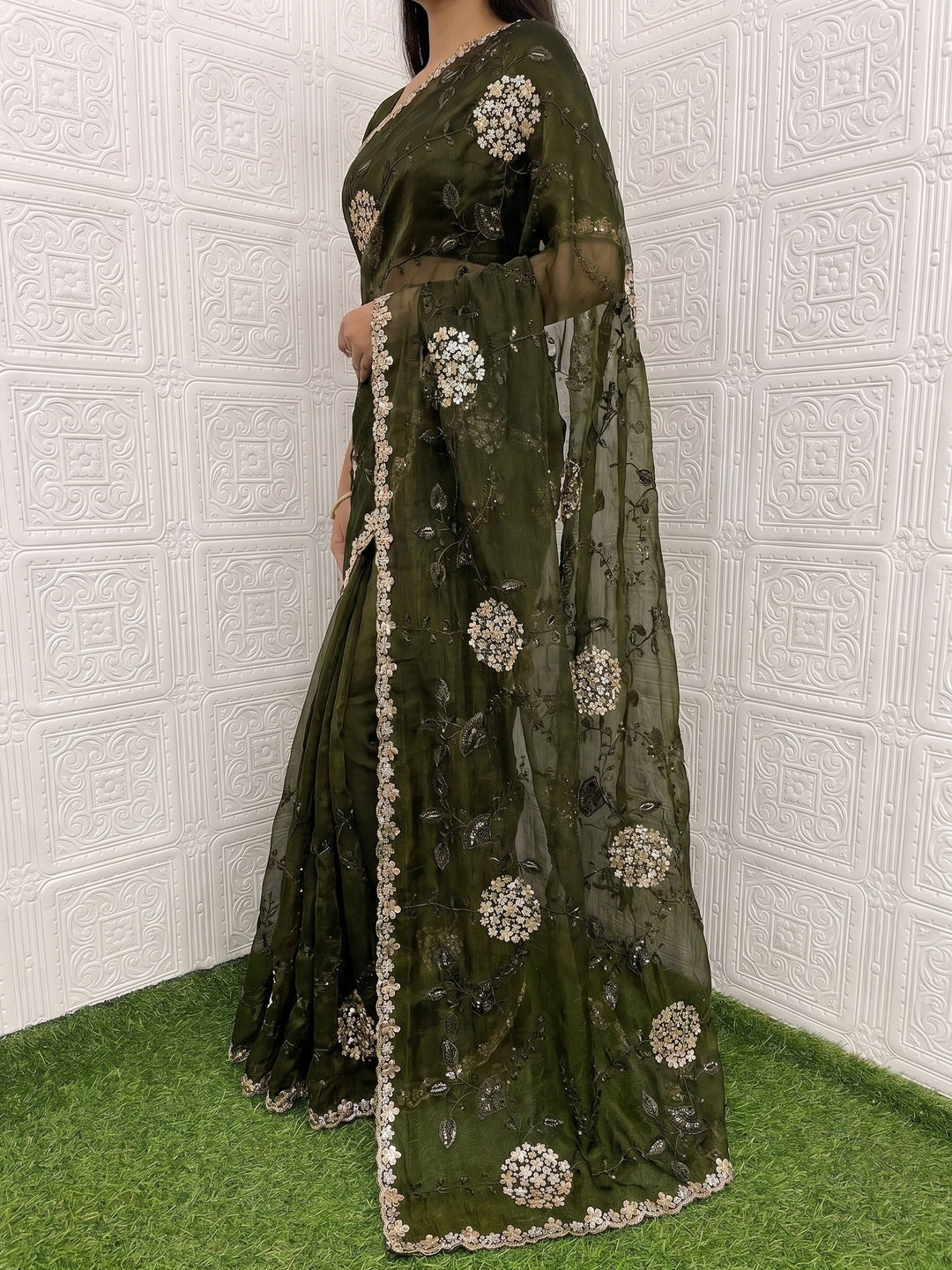 Green Sequins Embroidered Chiffon Saree - Image 4