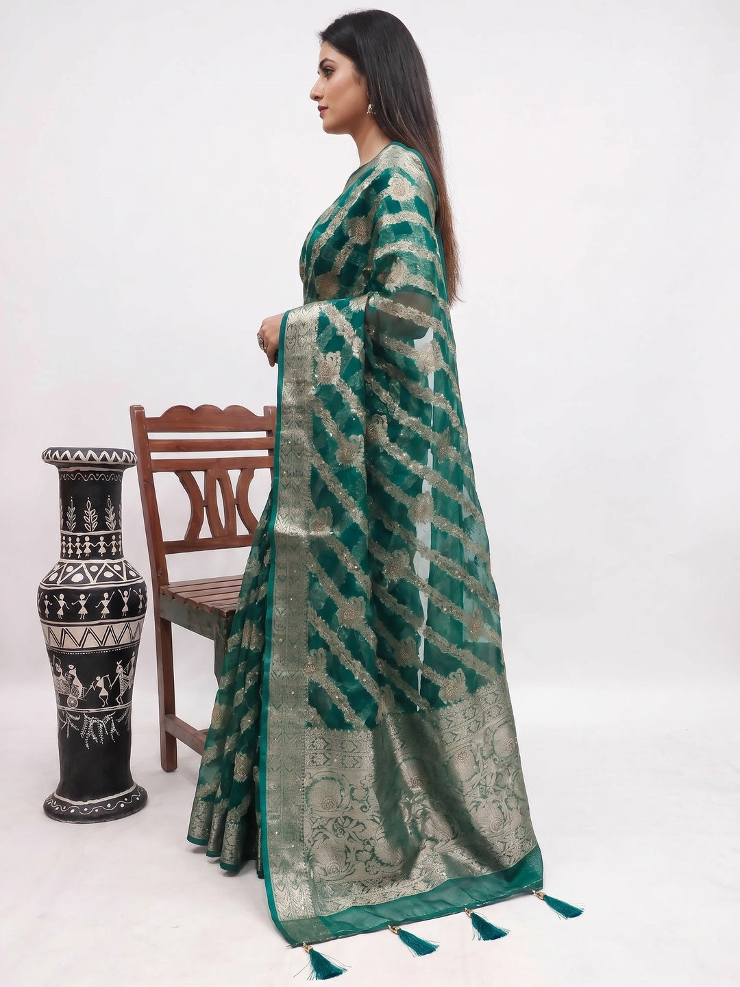 Morpich Green Stone Work Woven Organza Jacquard Saree - Image 3