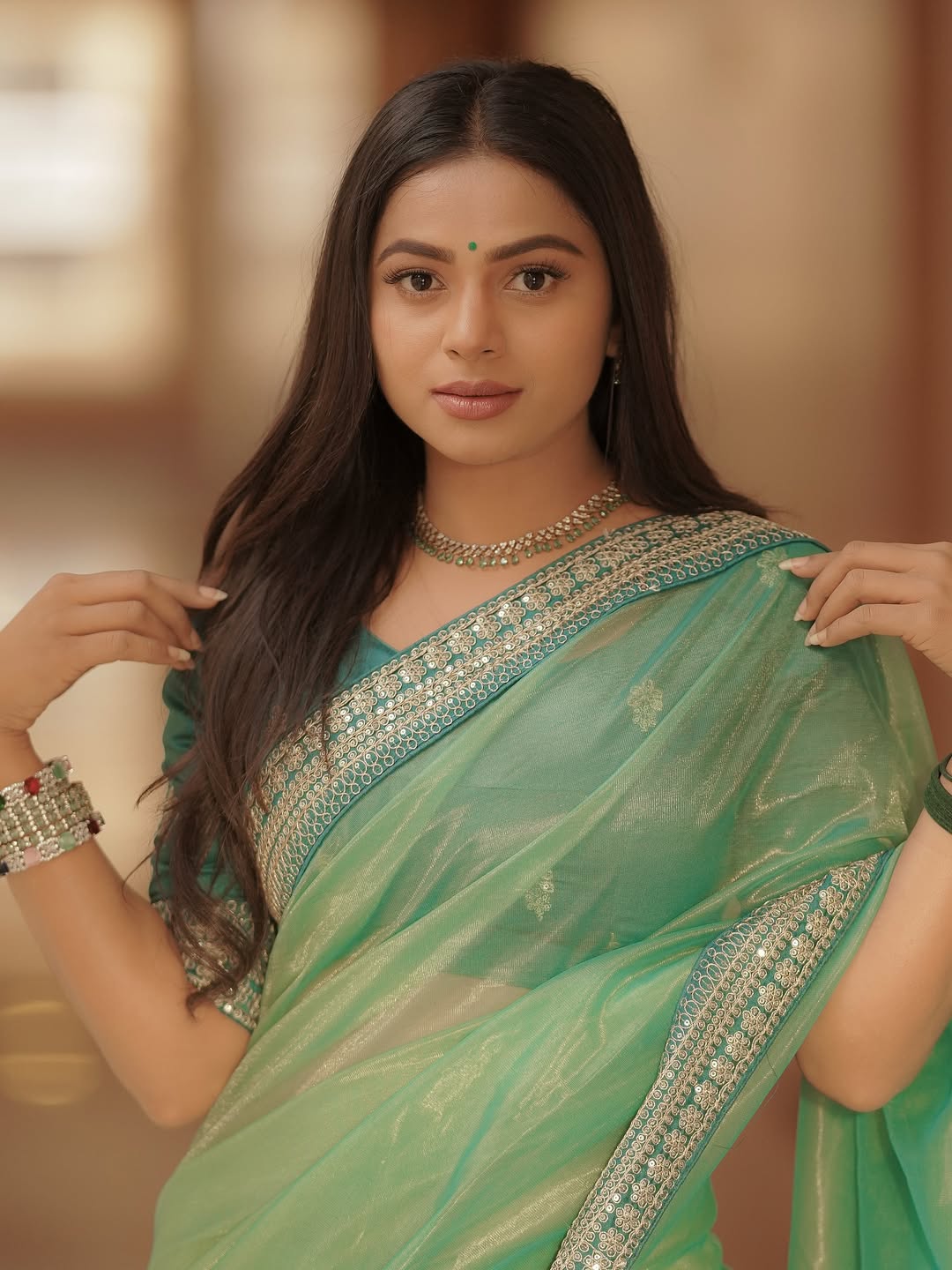 Peachmode Green Twill Net Saree with Sequins Embroidery - Image 4