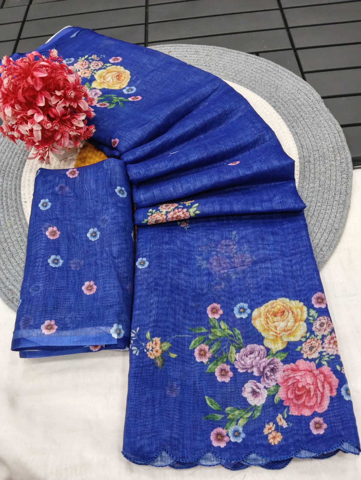 Peachmode Blue Linen Floral Print Saree with Cut Work Border - Image 2