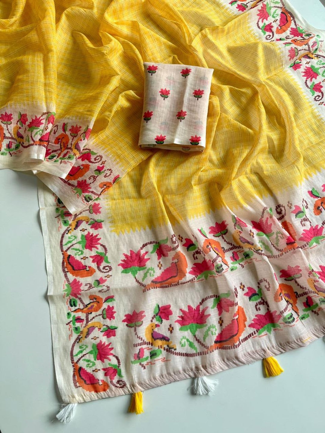 Peachmode Yellow Soft Linen Saree with checks floral border - Image 2