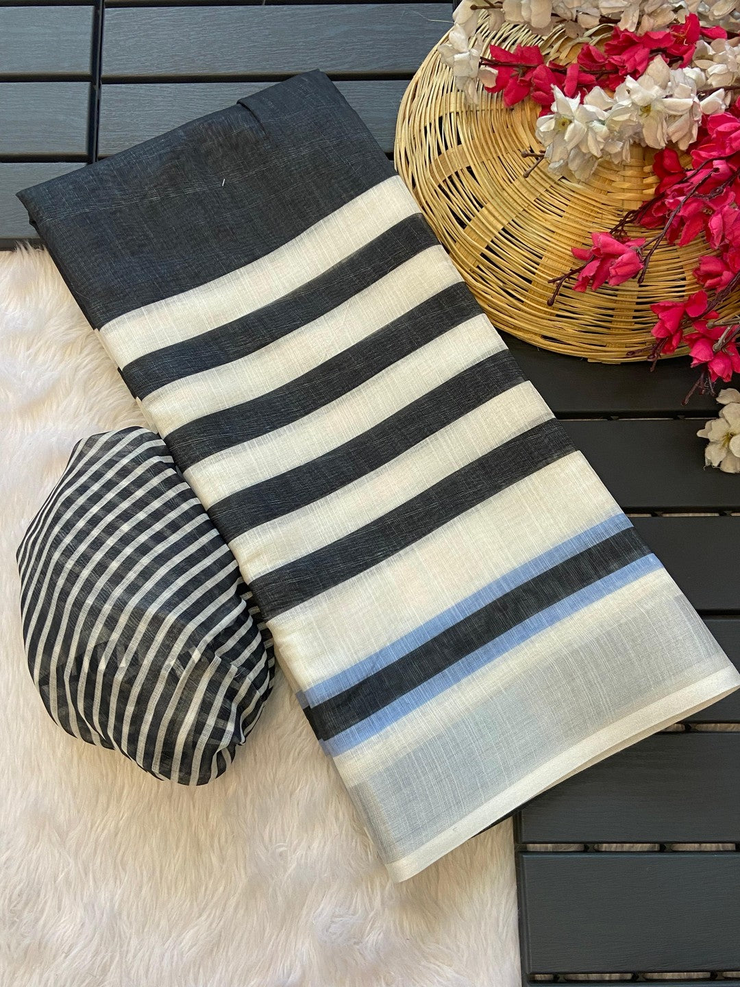Peachmode Black Linen Striped Saree - Image 2