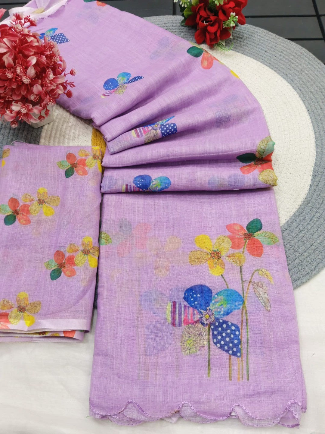 Peachmode Pink Linen Floral Print Saree with Cut Work Border - Image 3