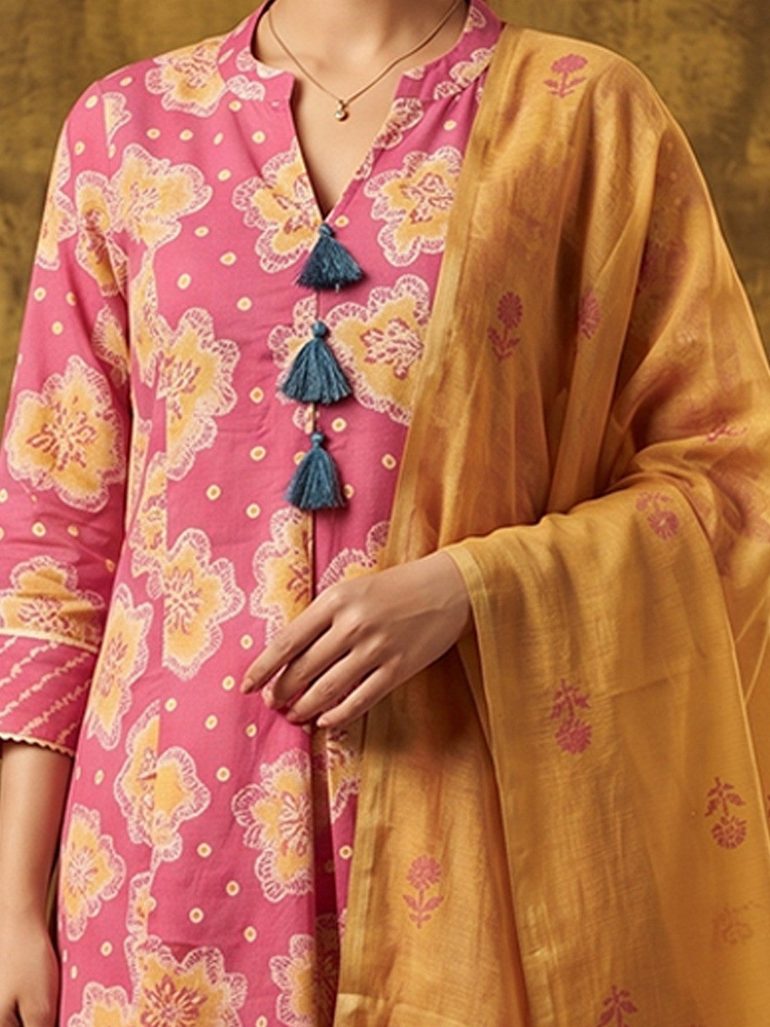Pink Pure Cotton Floral Printed Salwar Suit Set - Image 2