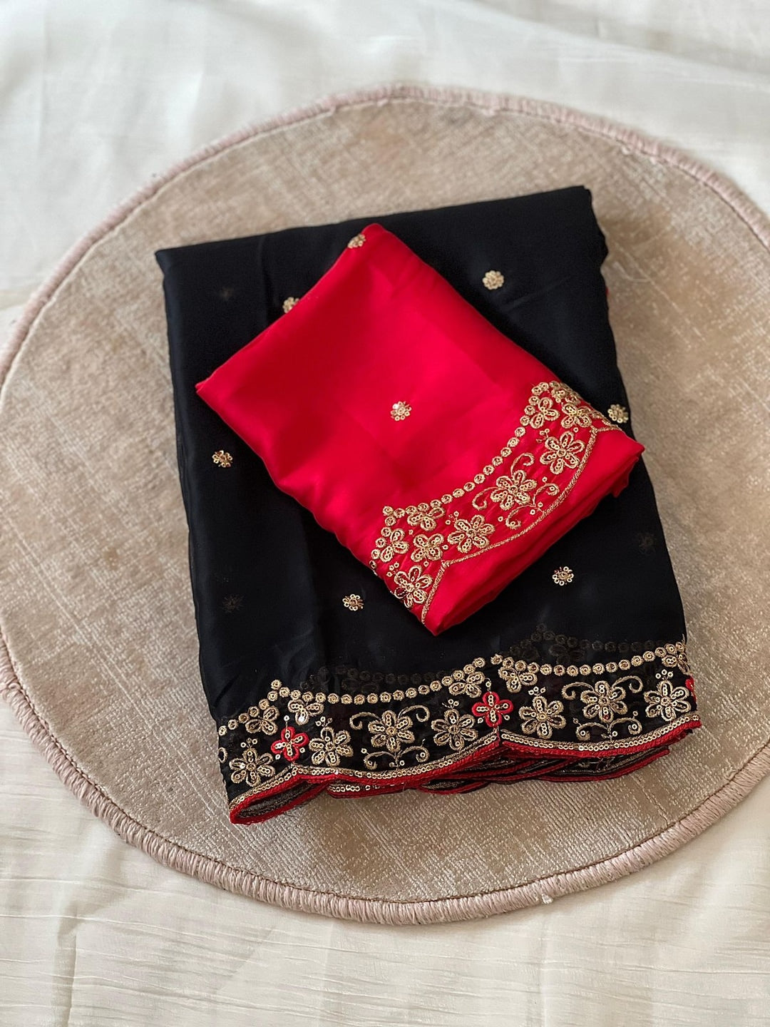 Peachmode Black Rangoli Silk Saree with Thread and Zari Embroidery - Image 4