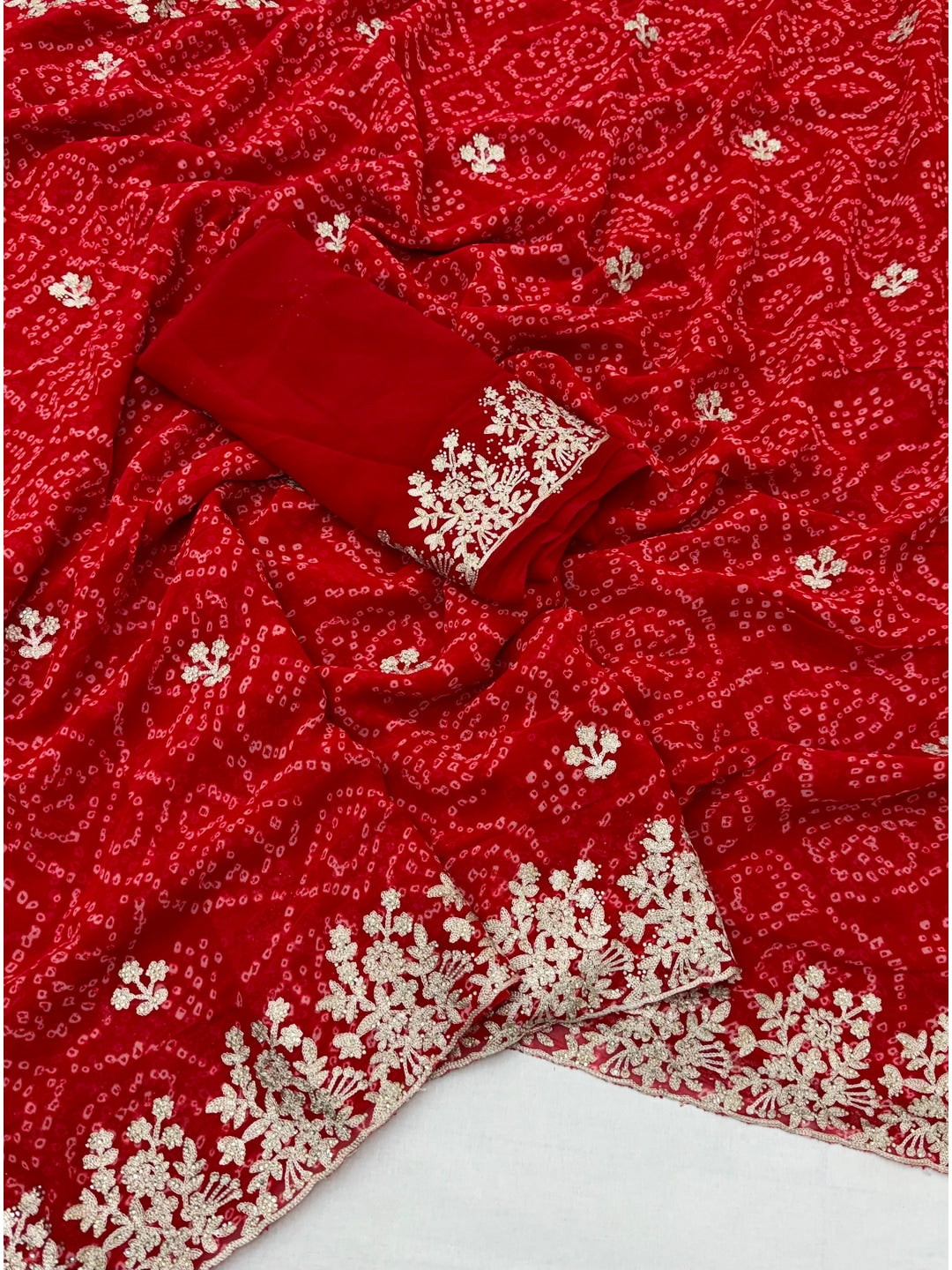 Peachmode Red Georgette Bandhani Saree with Embroidery Work - Image 3
