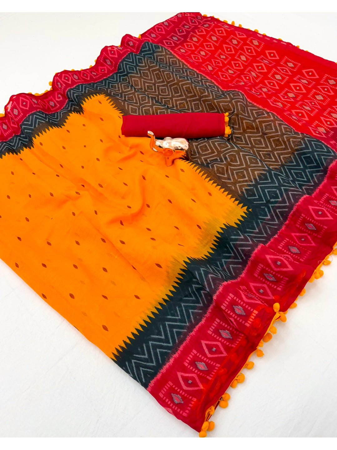 Peachmode Orange Mul Mul Cotton Saree with Digital Print - Image 3