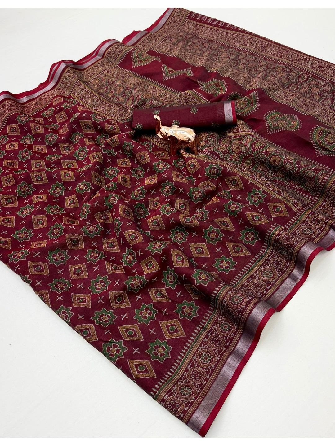 Peachmode Maroon Semi Cotton Saree with Ajrakh Print - Image 3