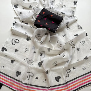 Peachmode White Linen Cotton Heart Print Saree - Image 2