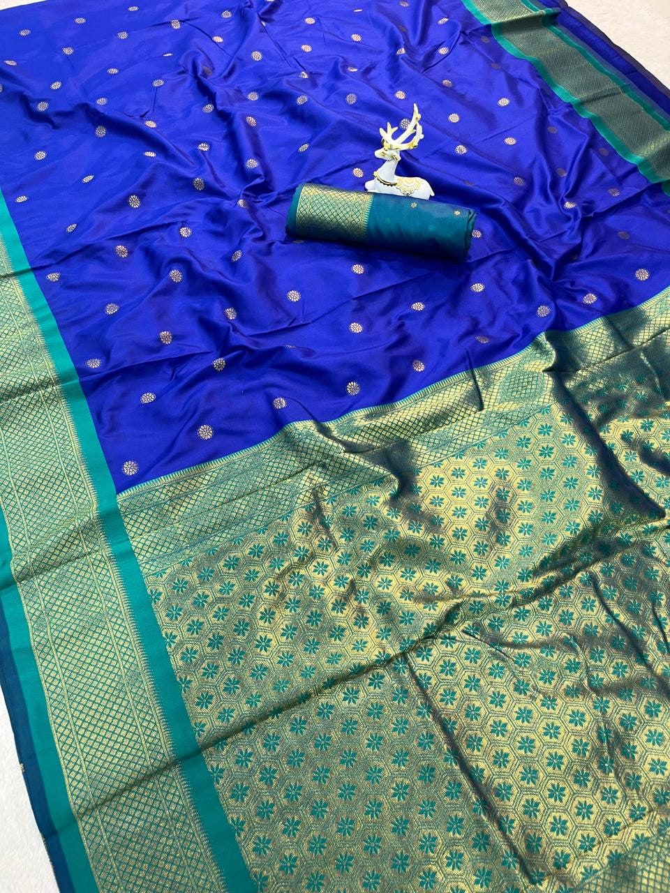 Peachmode Blue Kanjivaram Soft Silk Zari Saree - Image 9