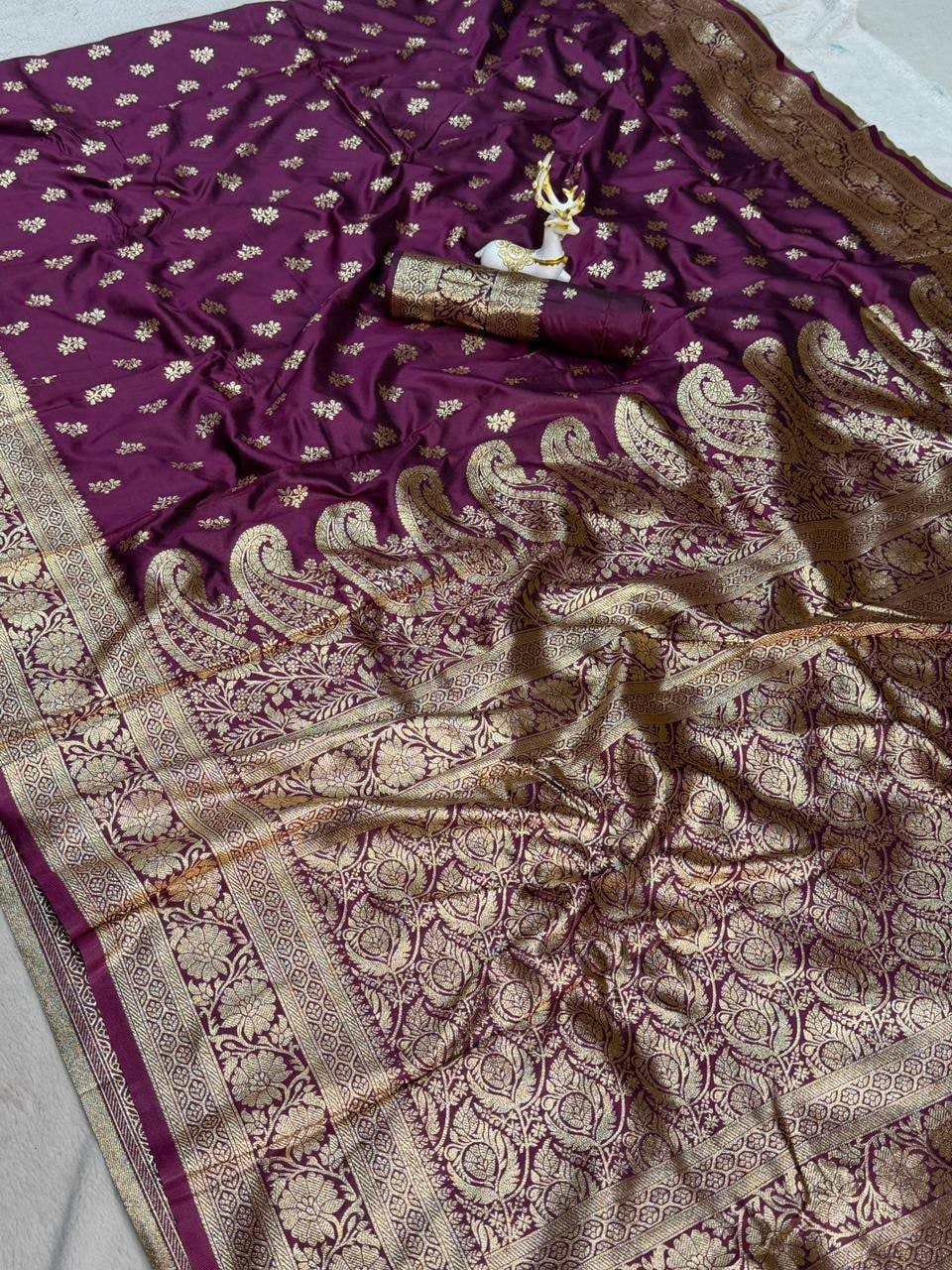 Peachmode Purple Banarasi Soft Silk Zari Saree - Image 6