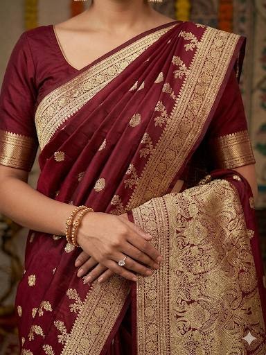 Peachmode Wine Banarasi Silk Zari Saree - Image 3