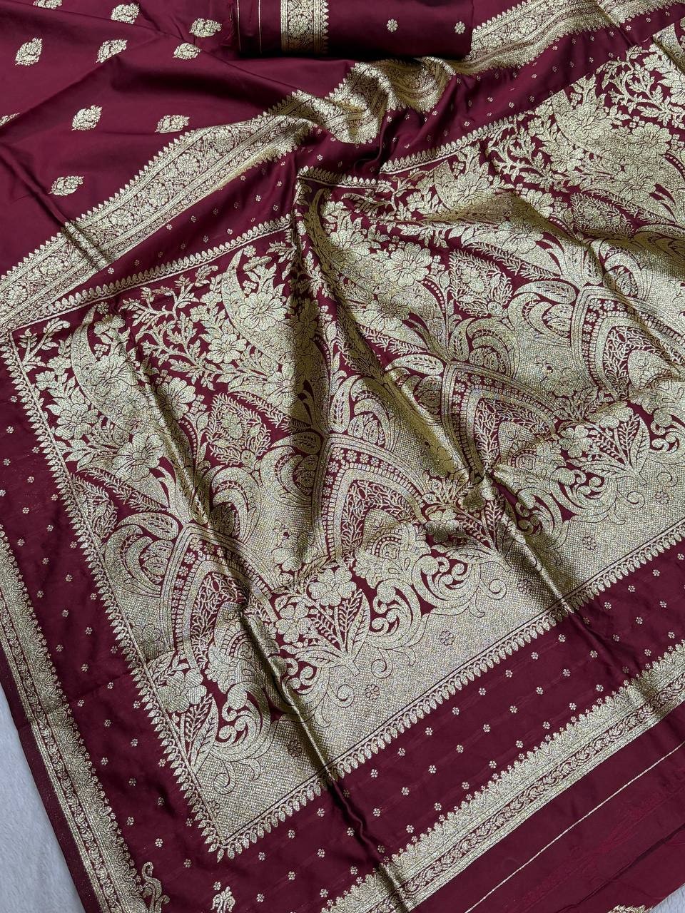 Peachmode Wine Banarasi Silk Zari Saree - Image 6