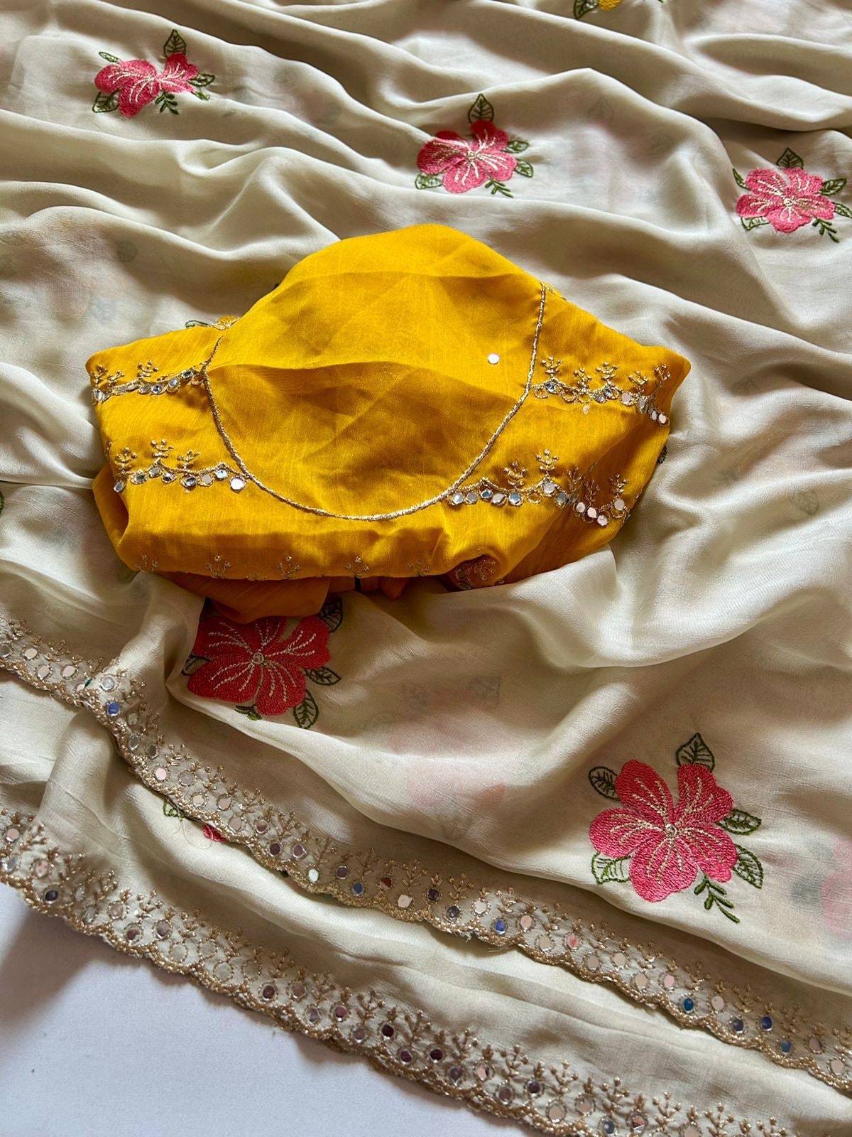 Peachmode Cream Embroidered Silk Blend Saree - Image 13
