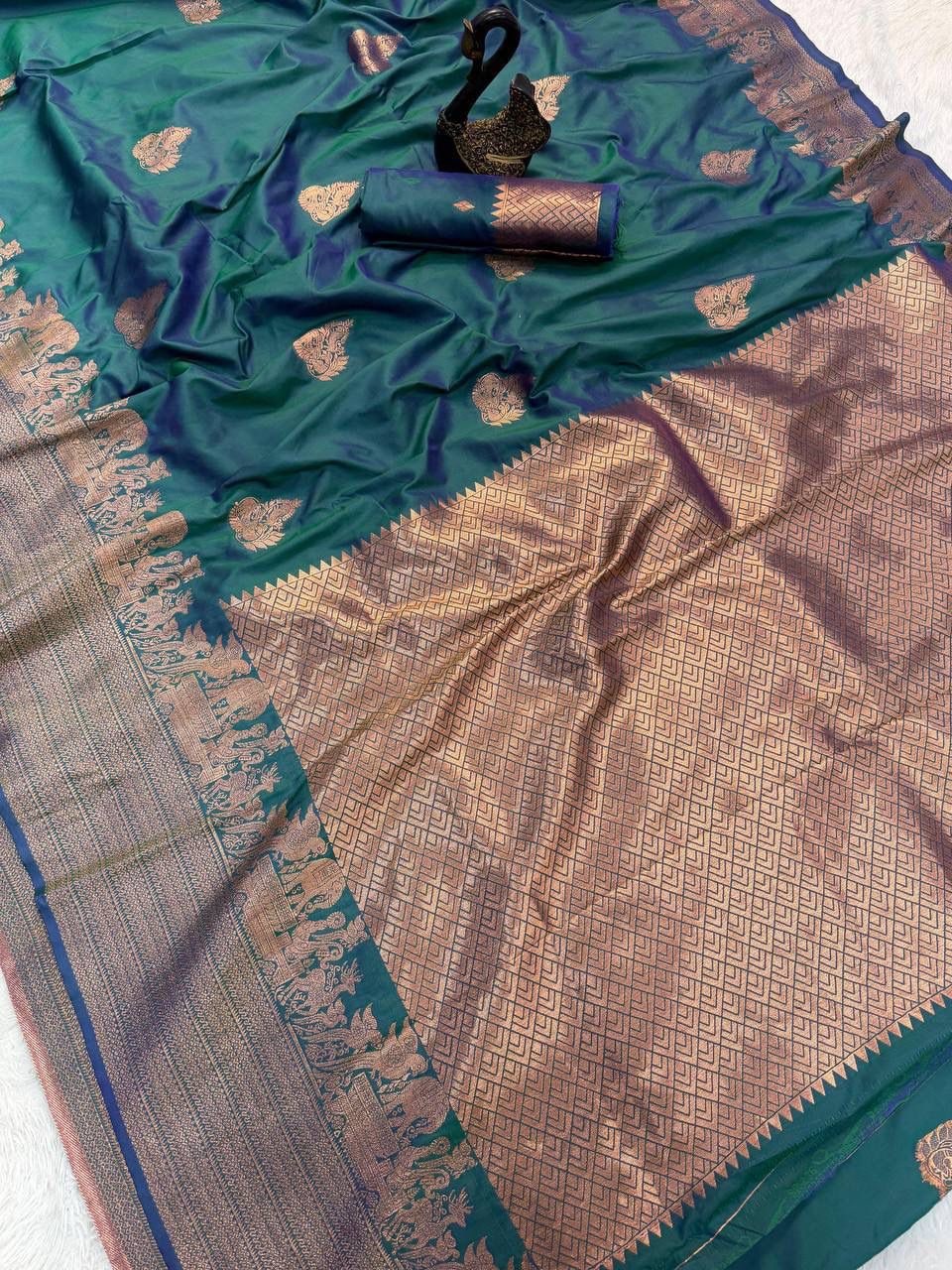 Peachmode Teal Kanjivaram Silk Zari Saree - Image 4