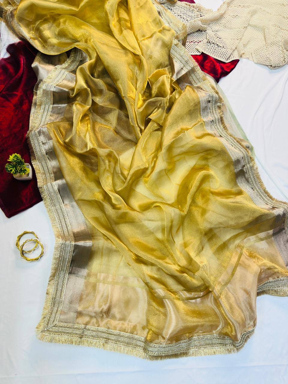 Peachmode Yellow Tissue Silk Shaded Saree - Image 4